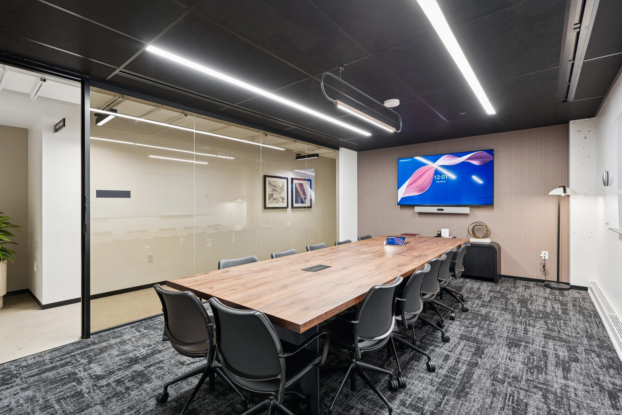 13 Meeting Rooms