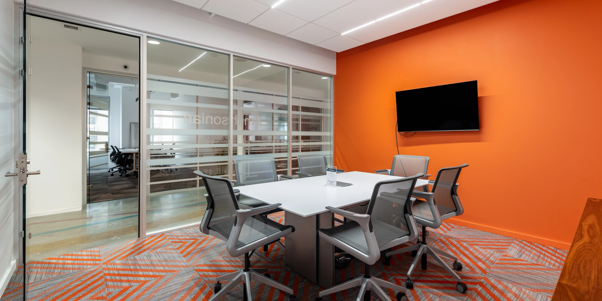 16 Meeting Rooms