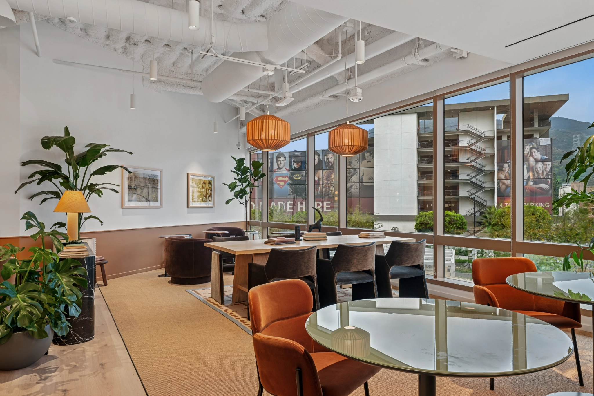 Comfy Common Lounges