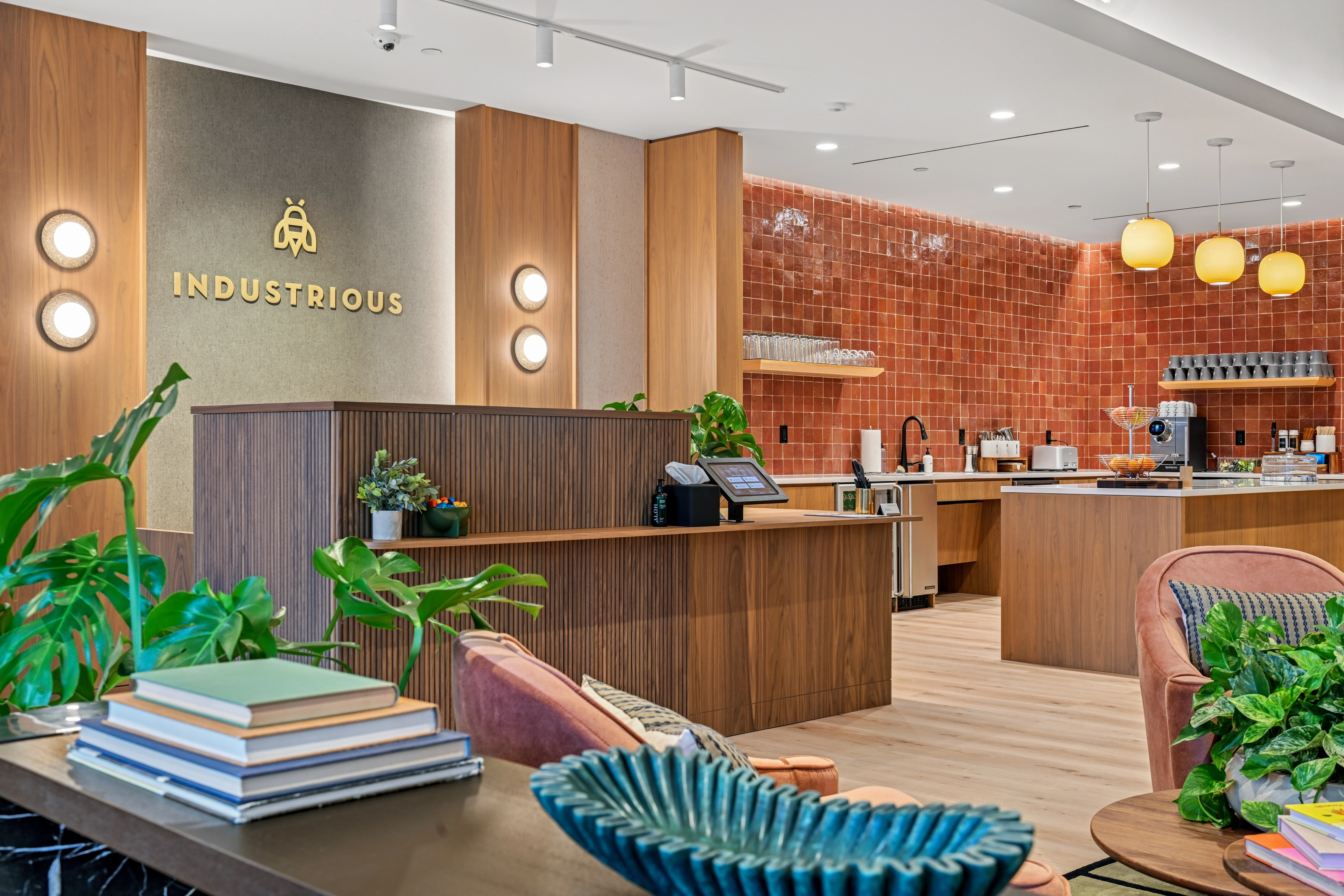 3400 Riverside Drive Burbank Coworking Office Space | Industrious