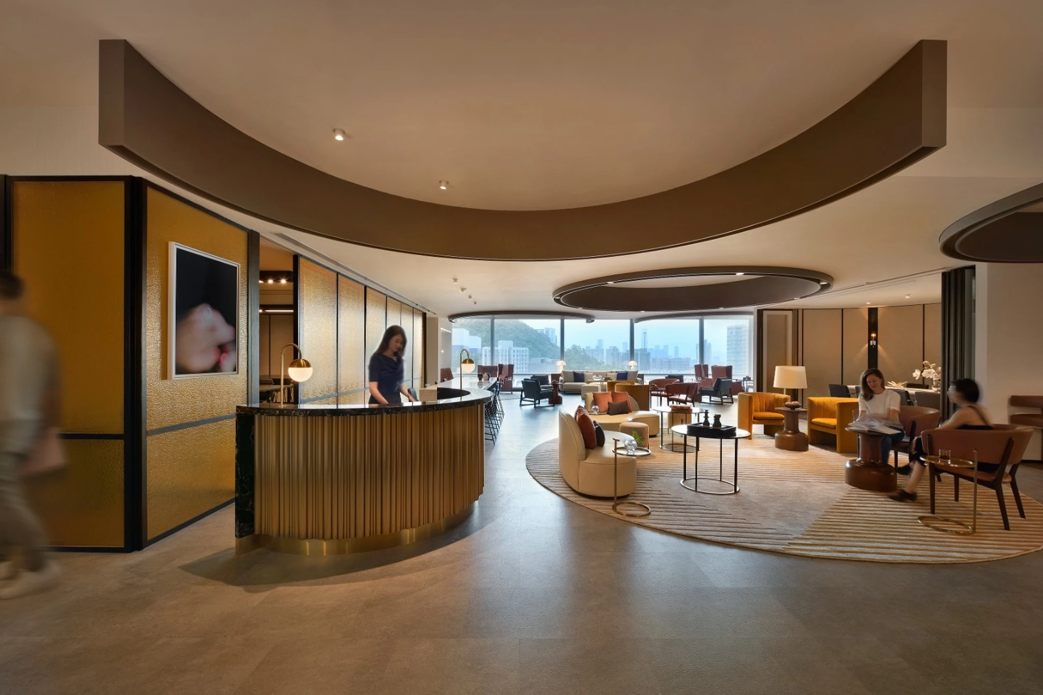 Premium Common Spaces Ample Natural Light